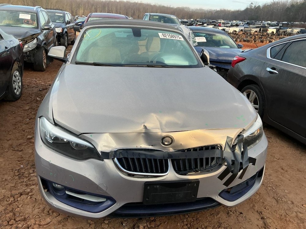 228I 2016 Glove Box 4909902