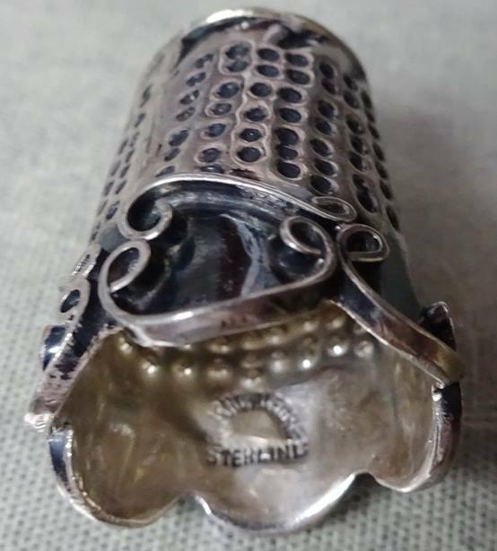 Fancy Vintage Scalloped Sterling Silver Sewing Thimble