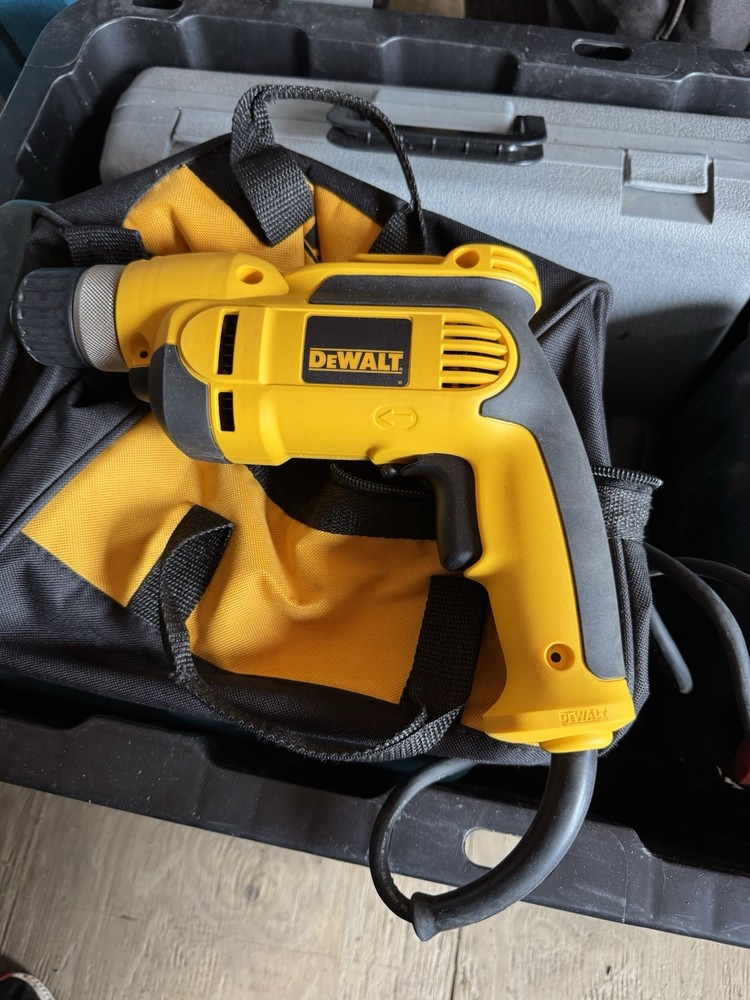 DEWALT 8 Amp Corded 3/8 in. Variable Speed Drill