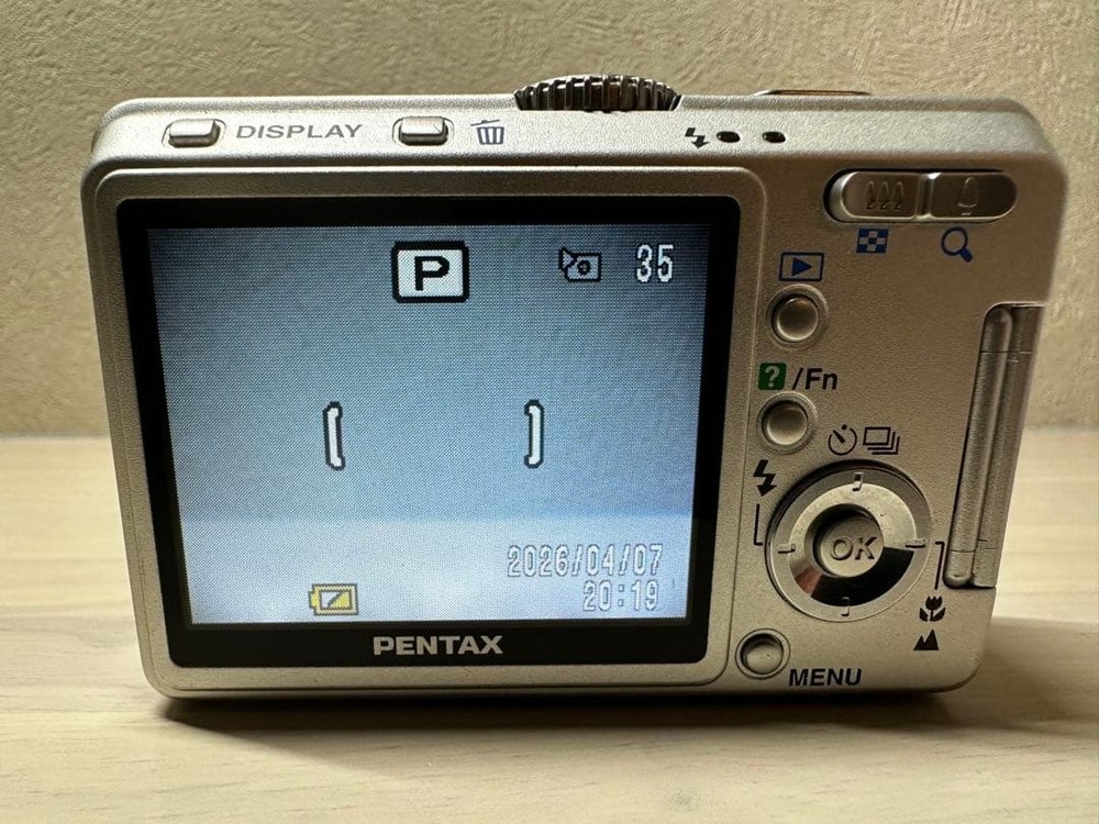 PENTAX Optio S60 Silver Compact Digital Camera Excellent Condition