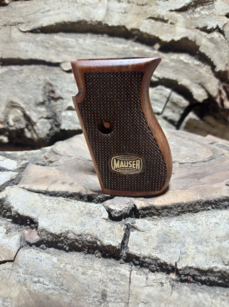 Mauser 1910-1914 walnut grips