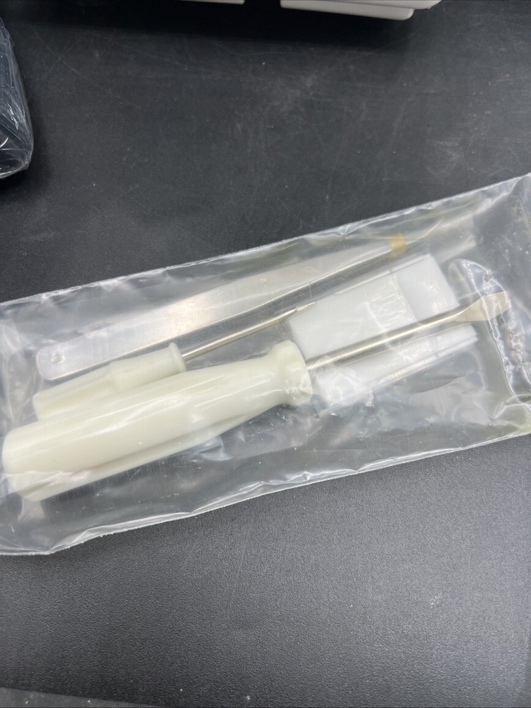 Janome MyLock 204D Serger Sewing Machine 4 Thread Overlock Tested Works