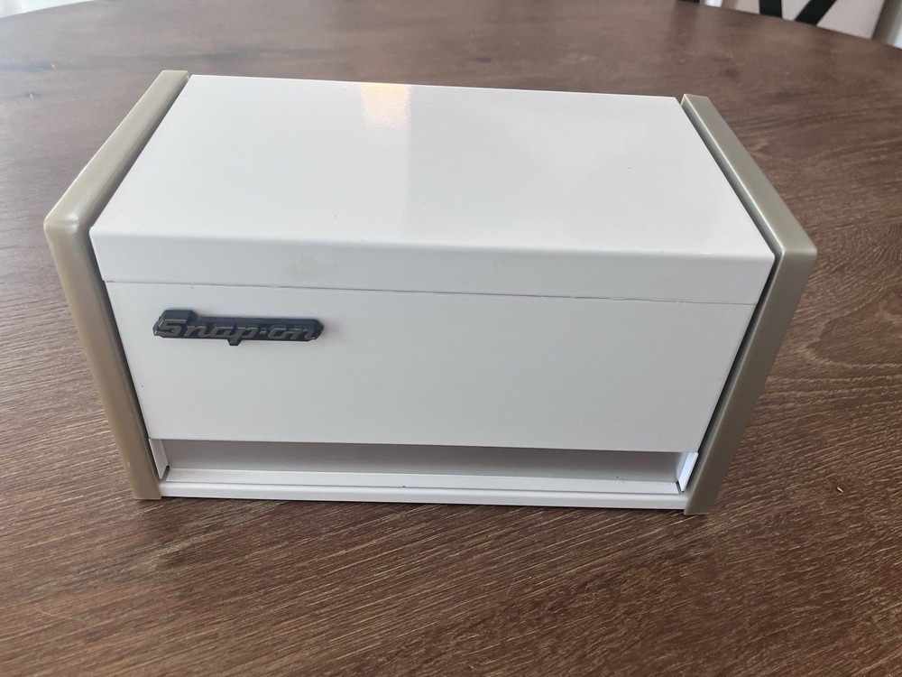Snap On Tools Micro Tool Box White KMC923APT
