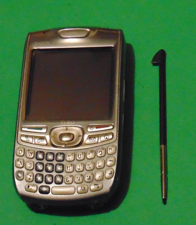 MOBILE PHONE HANDHELD - PALM TREO 680