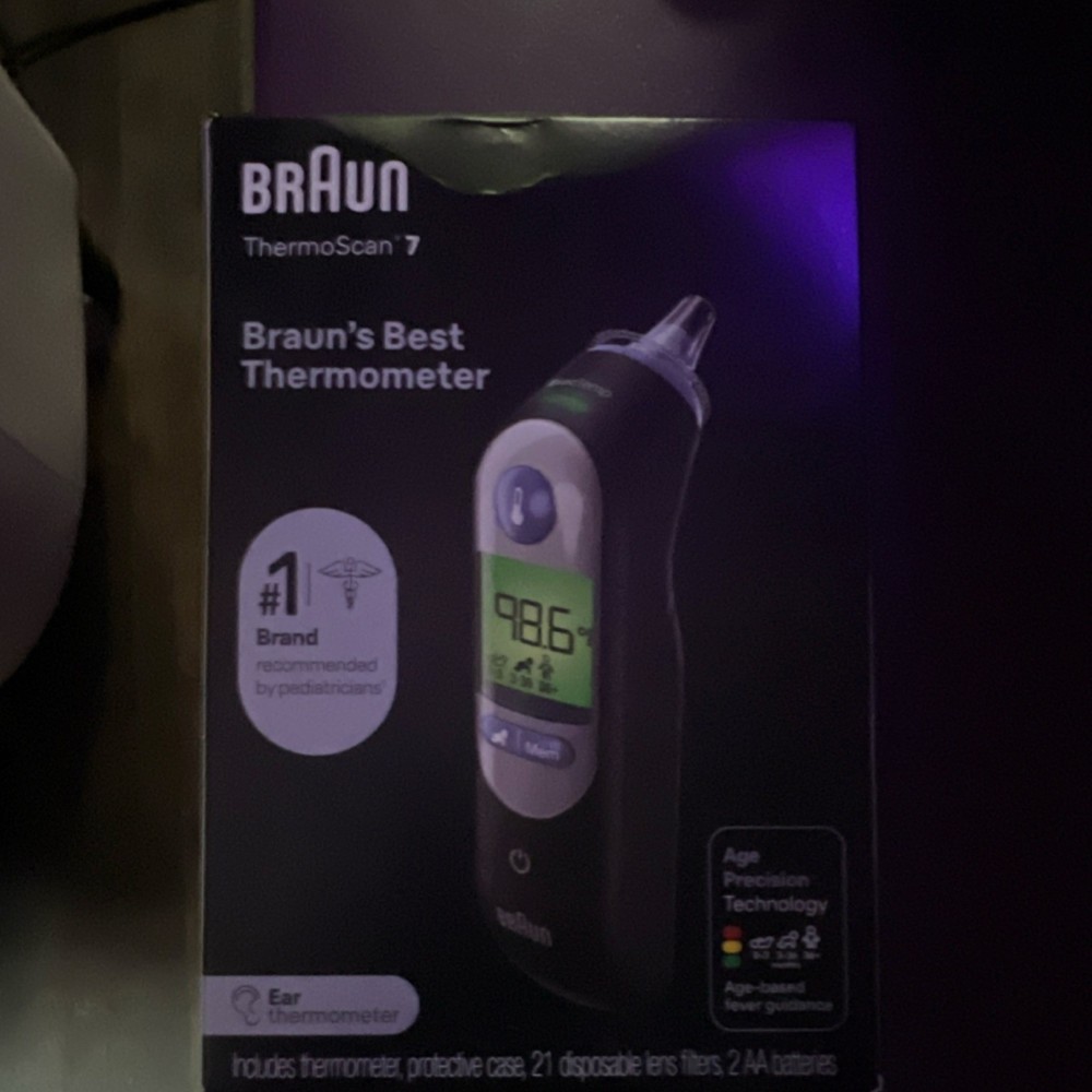Braun ThermoScan 7 Digital Ear Thermometer Age Precision Infrared Sensor