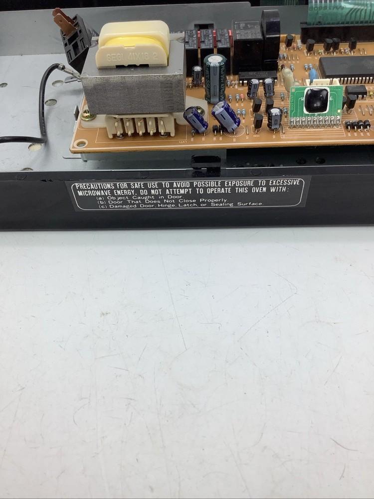 GE Spacemaker XL1600 Over-the-Range Microwave Oven Control Panel w/Control Board