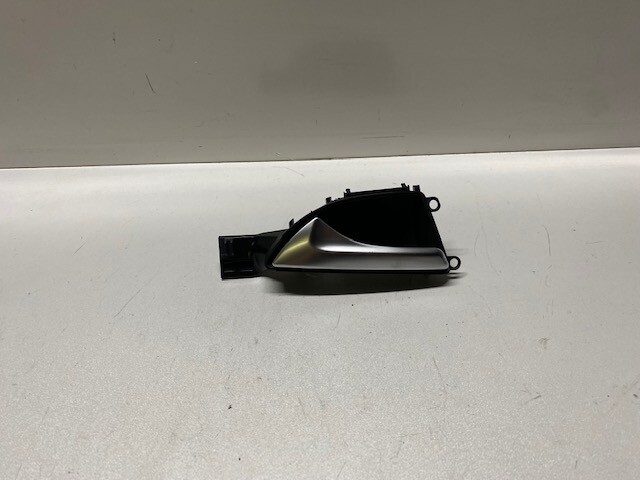 #2 2017-2019 INFINITI QX30 LEFT FRONT DRIVER INTERIOR HANDLE USED OEM