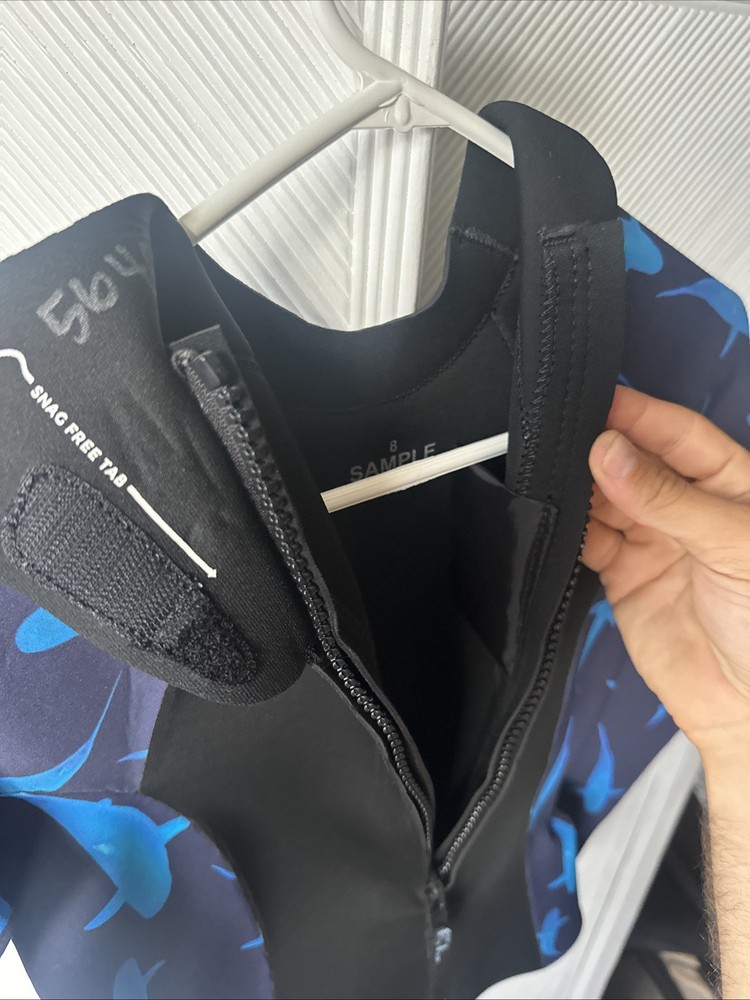 2mm Woman’s Size 8 Xcel Wetsuit 🦈