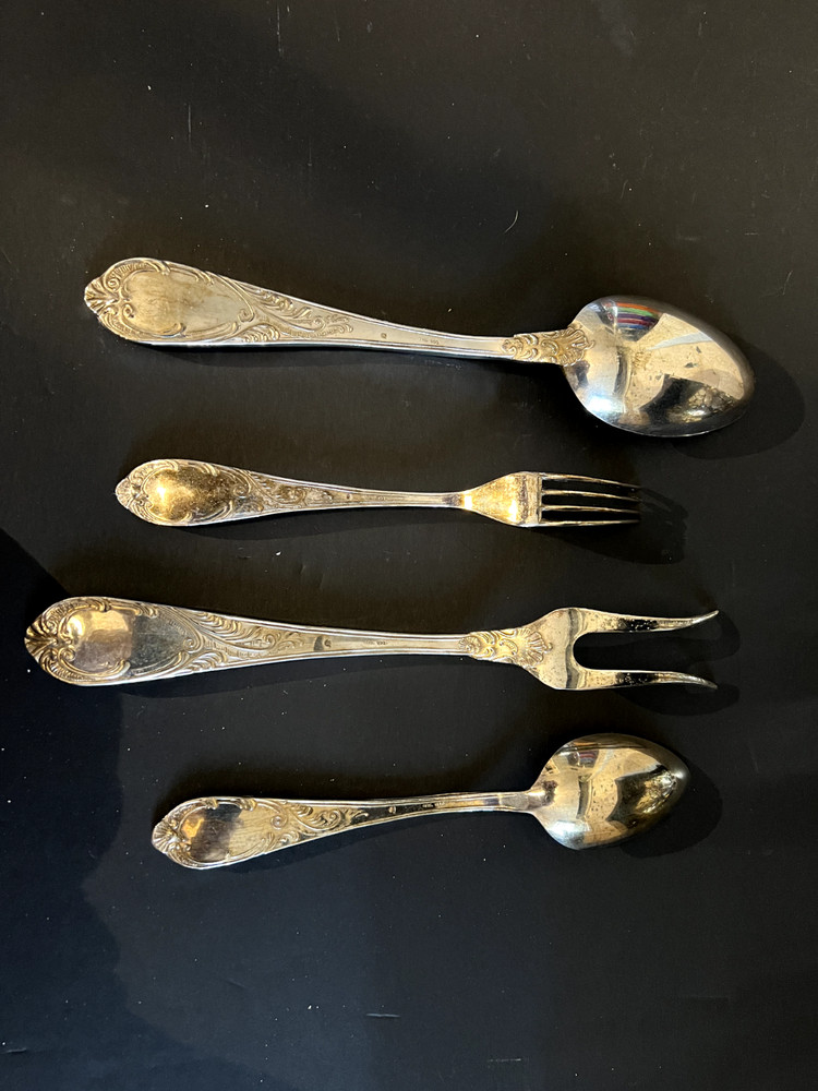 Flatware Silverware 35 pc Set .Silver 800 PLATED