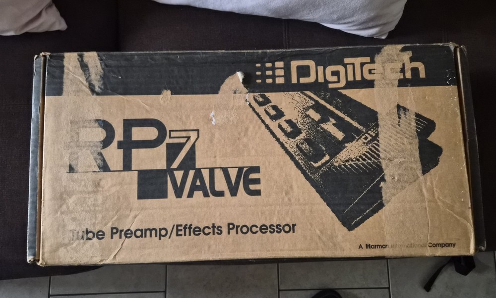 Digitech RP7 Valve Guitar Tube Multi Effects Processor - CIB