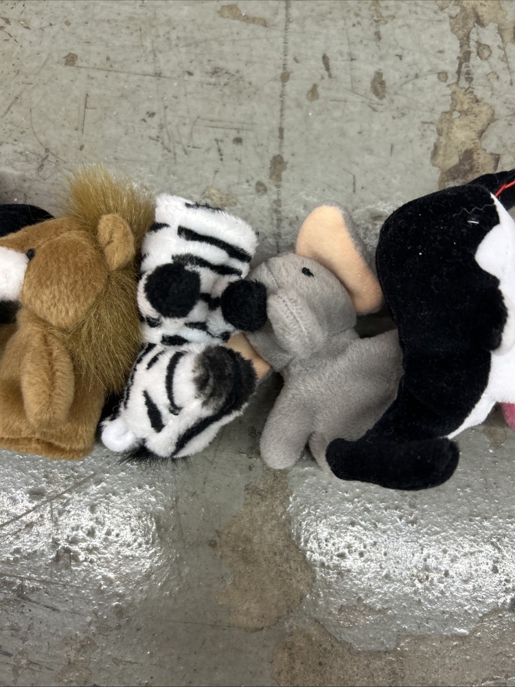 Mary Meyer Plush Tree Puppet Set With Finger Animals