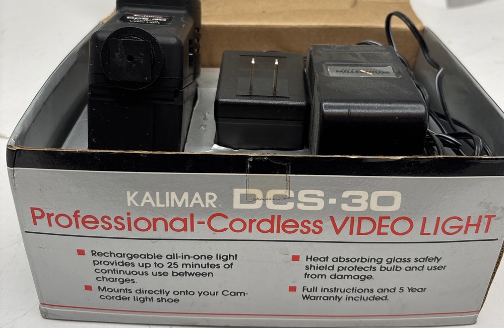 Kalimar DSC-S30 Professional Cordless Video Light Original Packaging