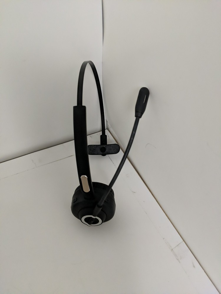 Bluetooth headset microphone charging base