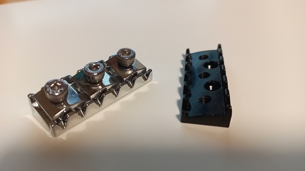 2 Floyd Rose LOCK NUT  LOCKING NUT  CHROME BLACK PAIR PROJECT GUITAR