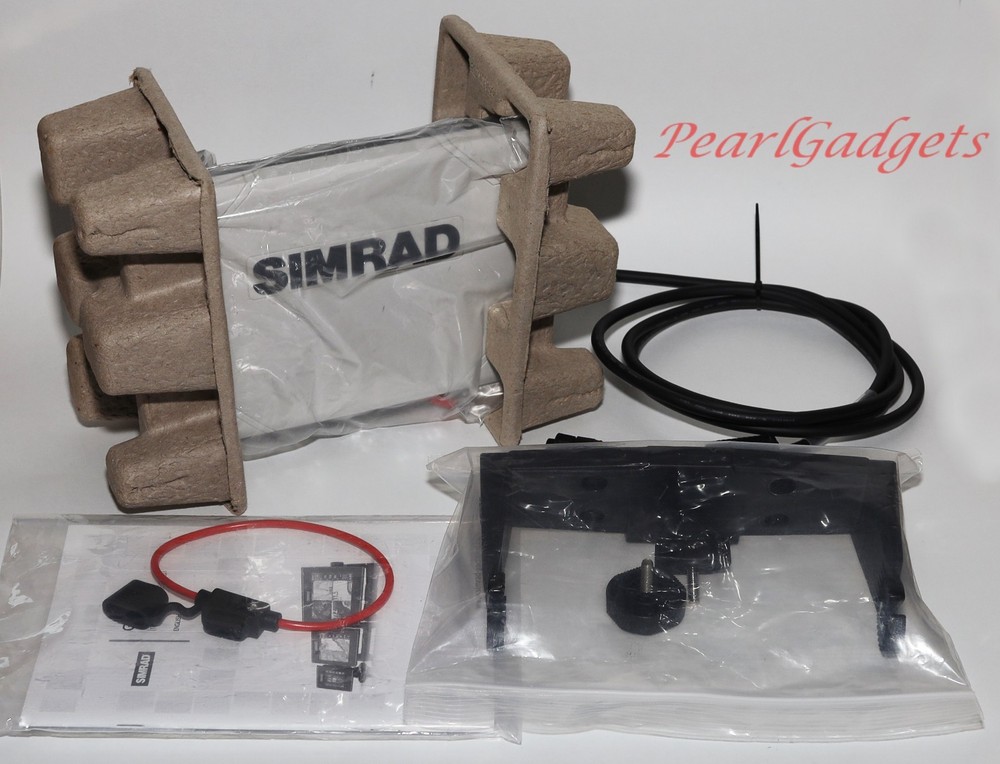 Simrad GO7 XSE GPS Chartplotter Sonar Multifunction Display with Power Cord