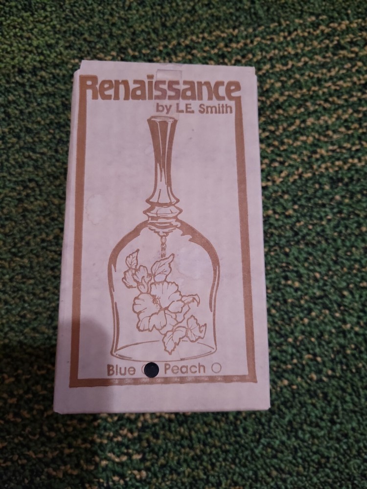 l.e. smith bell Renaissance Blue 2861G w/box