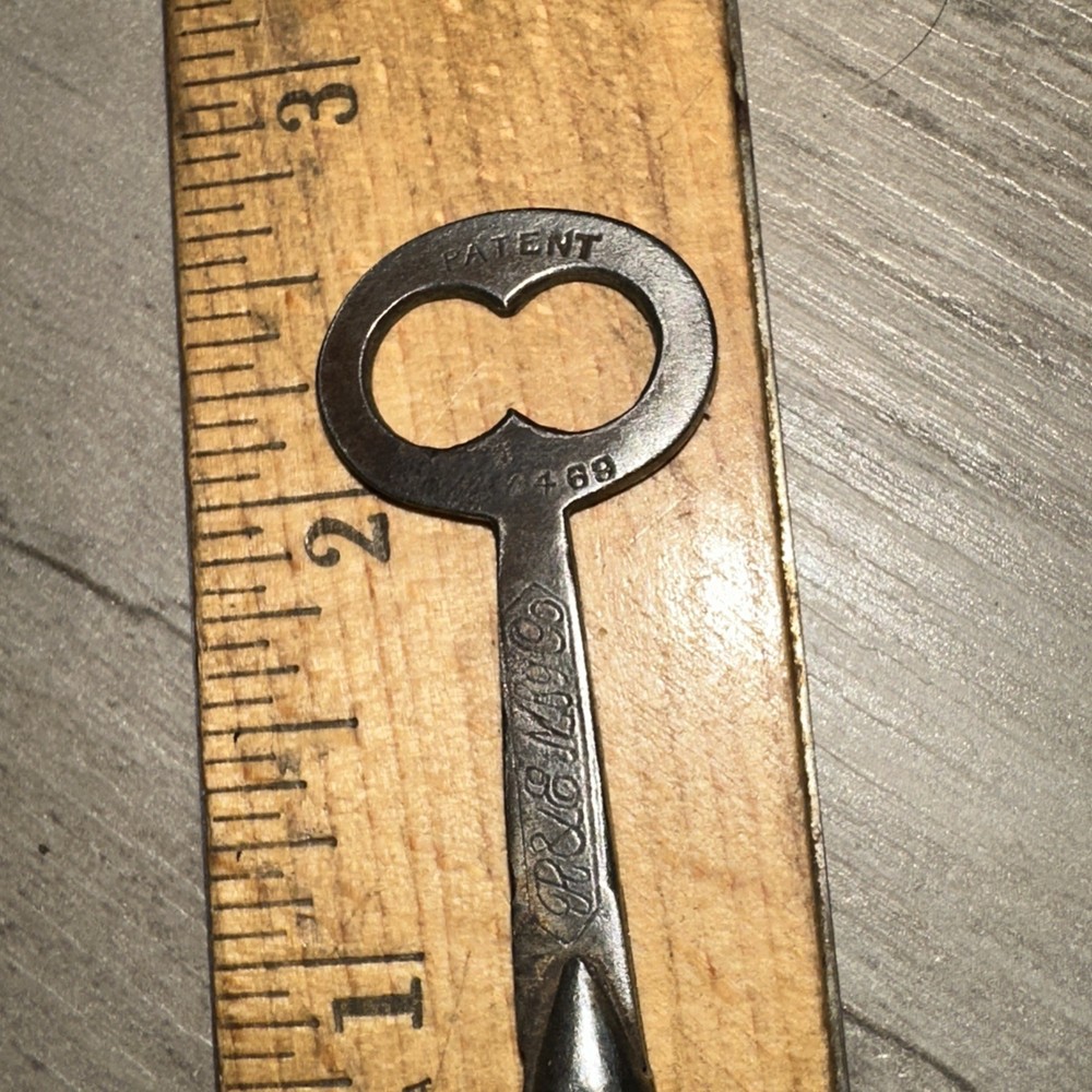 Antique Skeleton Key Solid Barrel Legit Antique Key P & E Mfg. #12