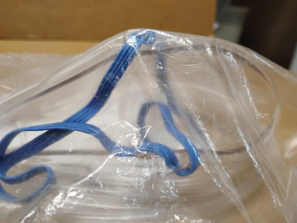 2 Face Masks Hudson and Mada Oxygen