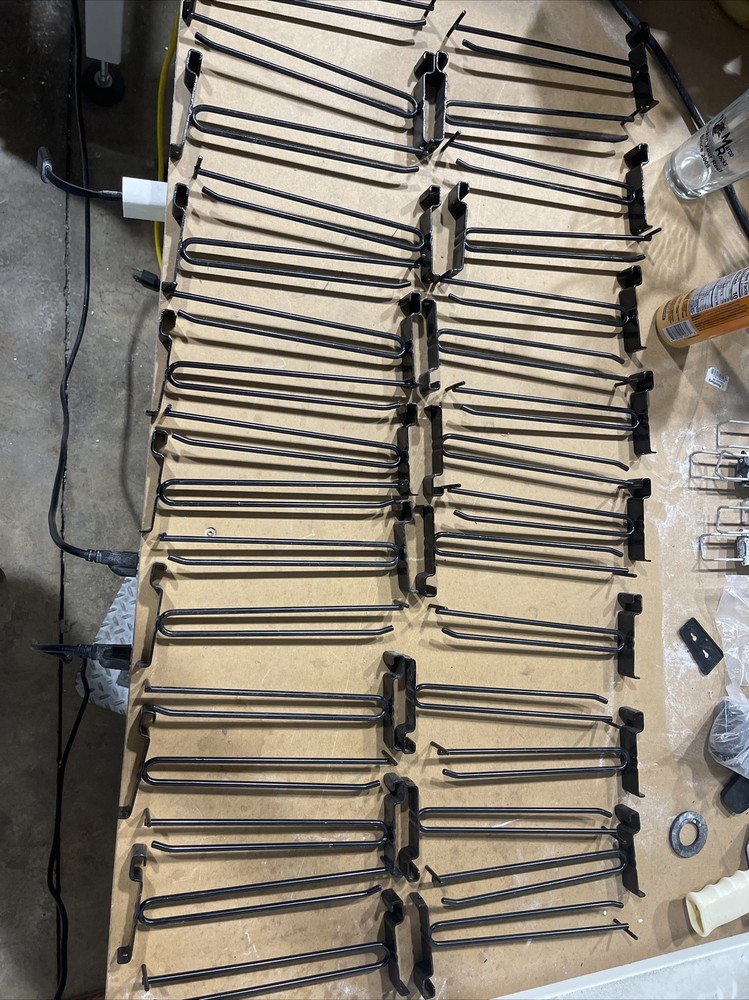 Uline Gridwall Scammer Hook 8” X 37