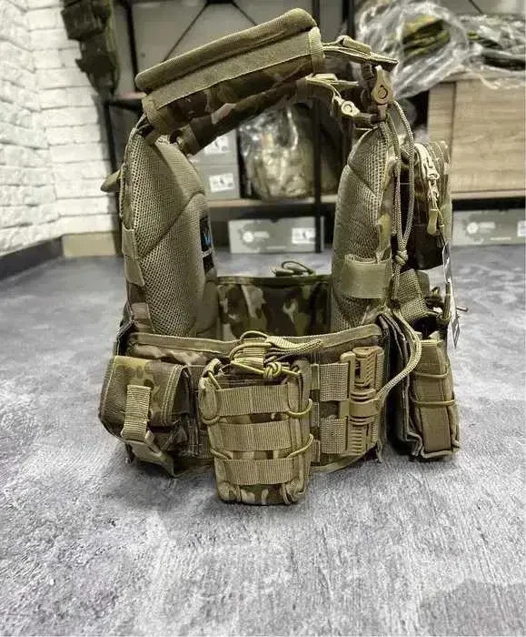 Plate carrier (pixel cartoon)💛💙