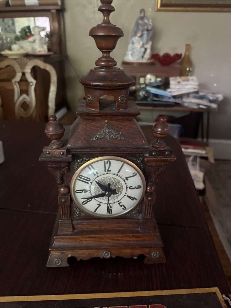Vintage Wooden Desk Clock (Working)