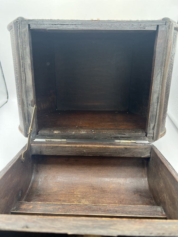 Vintage Chest