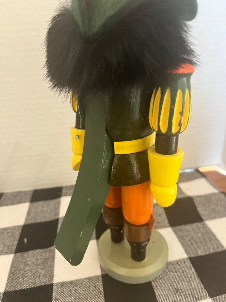 Vintage /Nutcracker/ 9"/