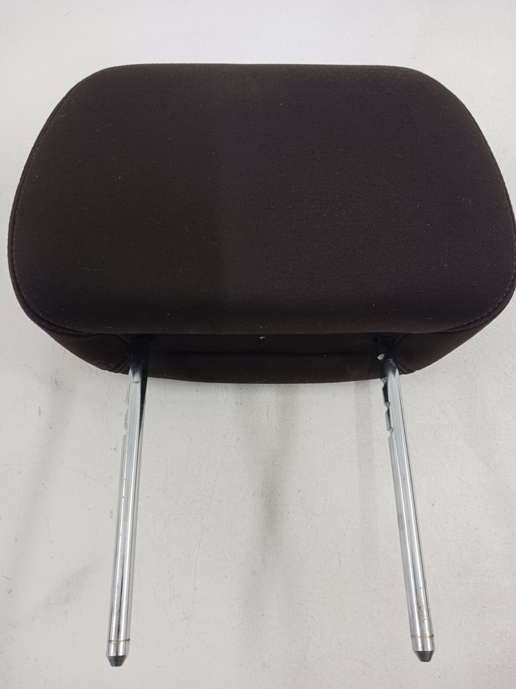 2009 chevrolet malibu front seat headrest