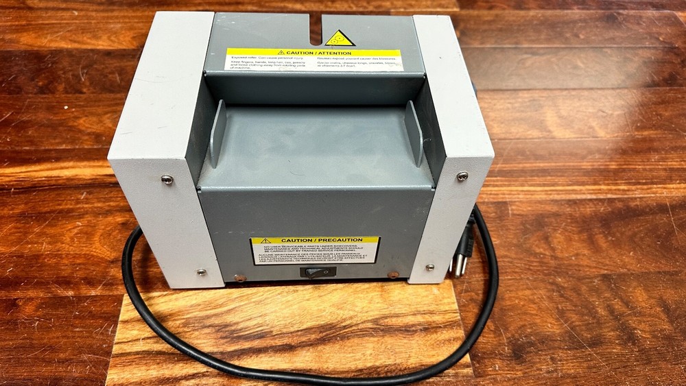Formax FD1000 Hand Fold Sealer