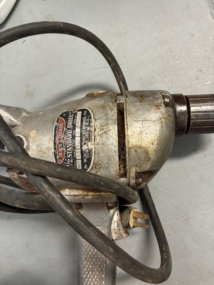 Black And Decker 1/2" Standard Drill (M)