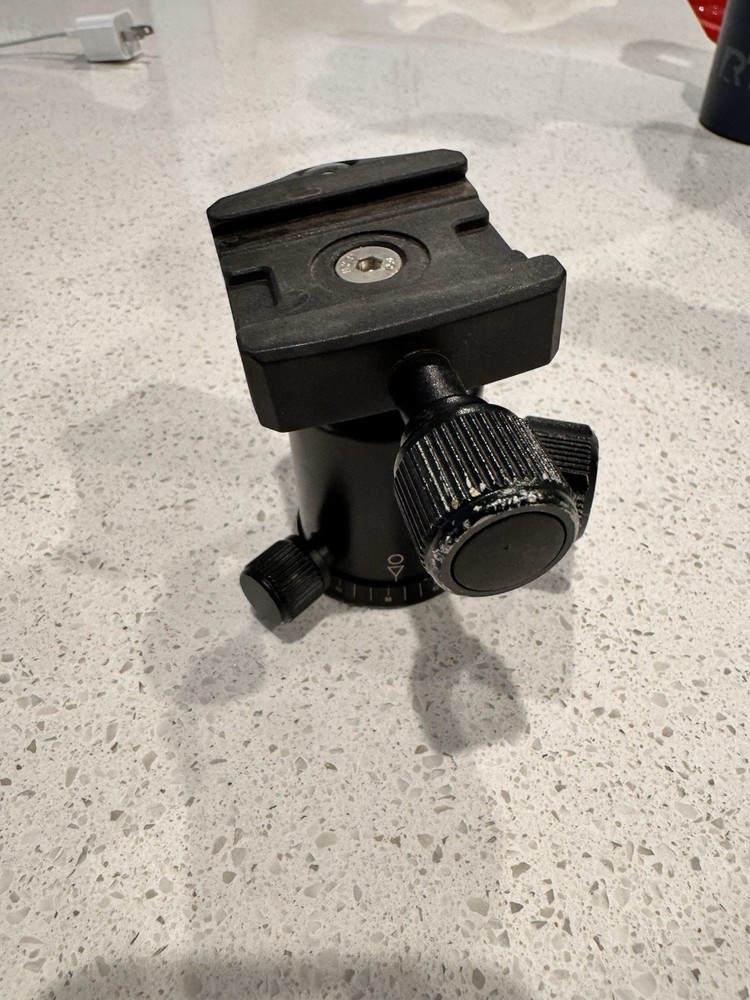 Tripod Ball Head With Plates