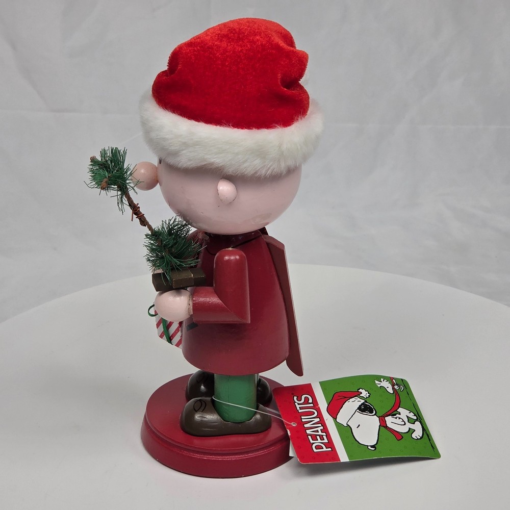 Peanuts Charlie Brown Nutcracker 8.5"