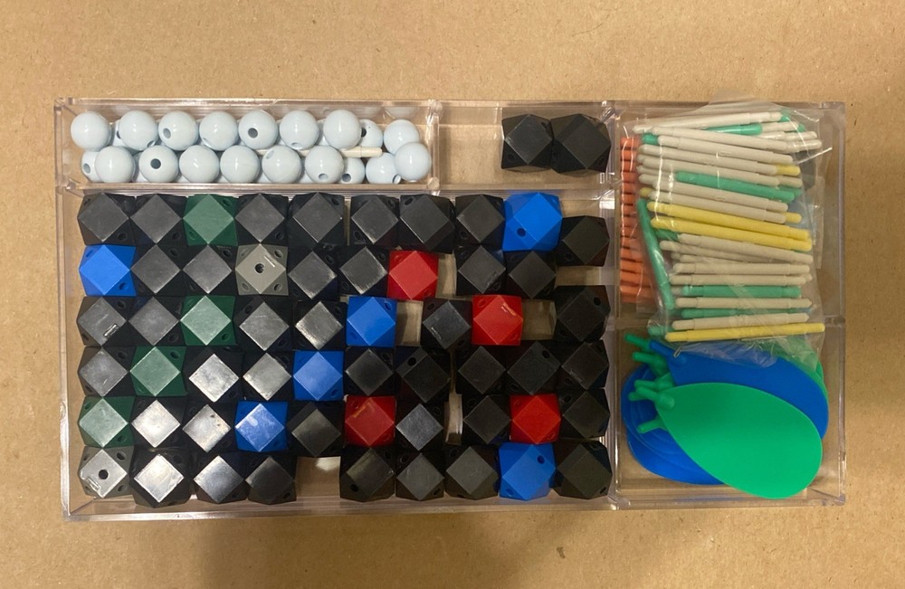 HGS Molecular Structure Model Kit WH Freeman Co - PRE-OWNED