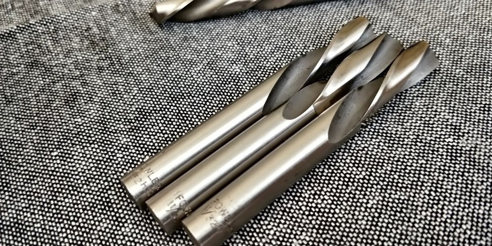 FOWLER 11/32" DRILL BITS, 3 pieces + 1 Chicago Latrobe