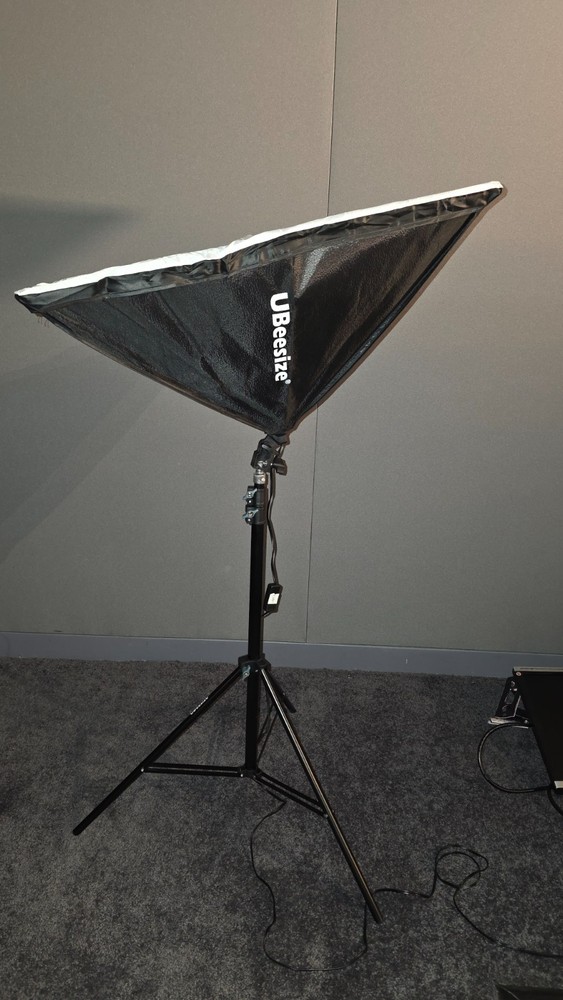 UBeesize Softbox Photography Lighting Kit 2pcs 40W E27 Socket 6500K Bulbs