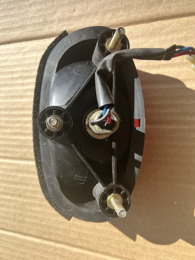 YAMAHA THUNDERCAT Rear Light.