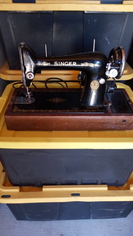 Vintage Singer Sewing Machine