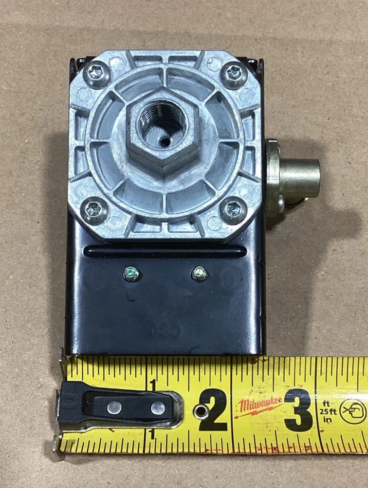 Pressure Switch NOS