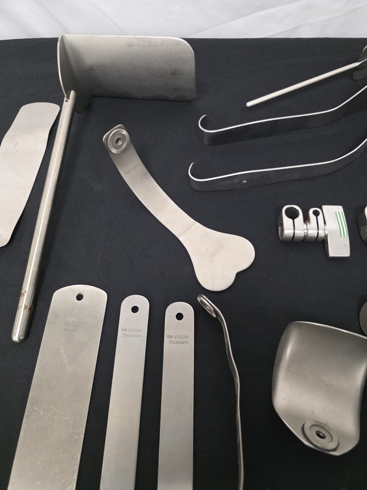 Thompson Surgical Retractor Set & Tray