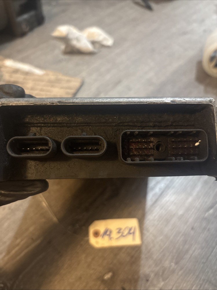 DETROIT DDEC IV ENGINE CONTROL MODULE P23519307