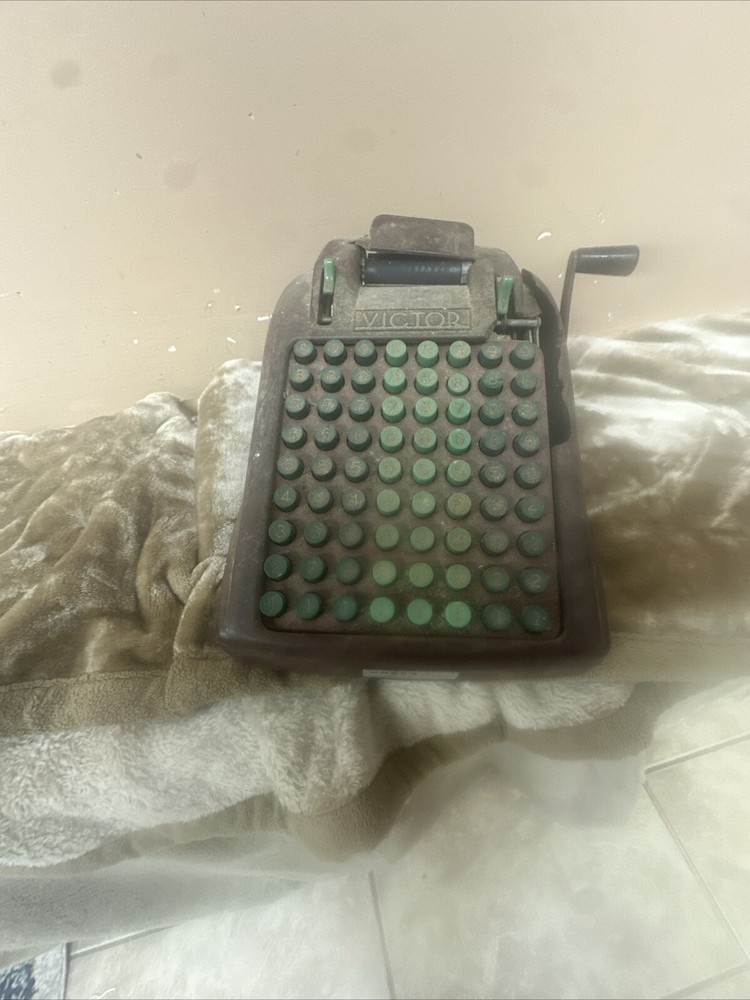 Vintage Victor Adding Machine Hand Crank 8 Rows Column Sold As Is