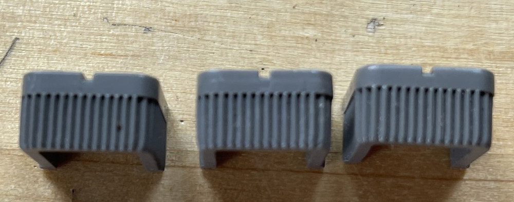 Singer 4525 Sewing Machine Rubber Lever knobs/ends.