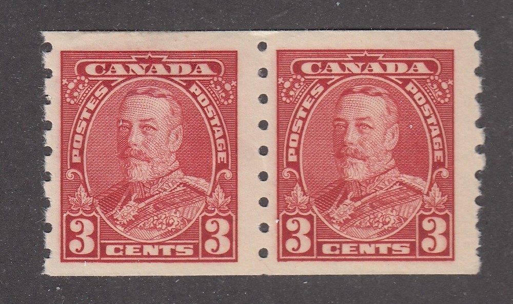 Canada #230 Mint Pair