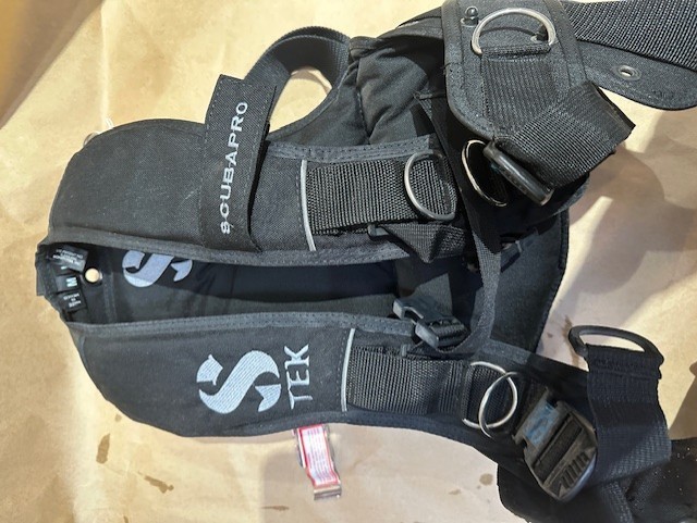 New Scubapro S Tek Harness System ML