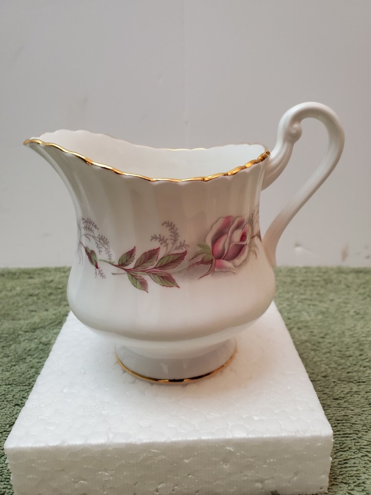 PARAGON CREAMER...ROSE BALLET PATTERN
