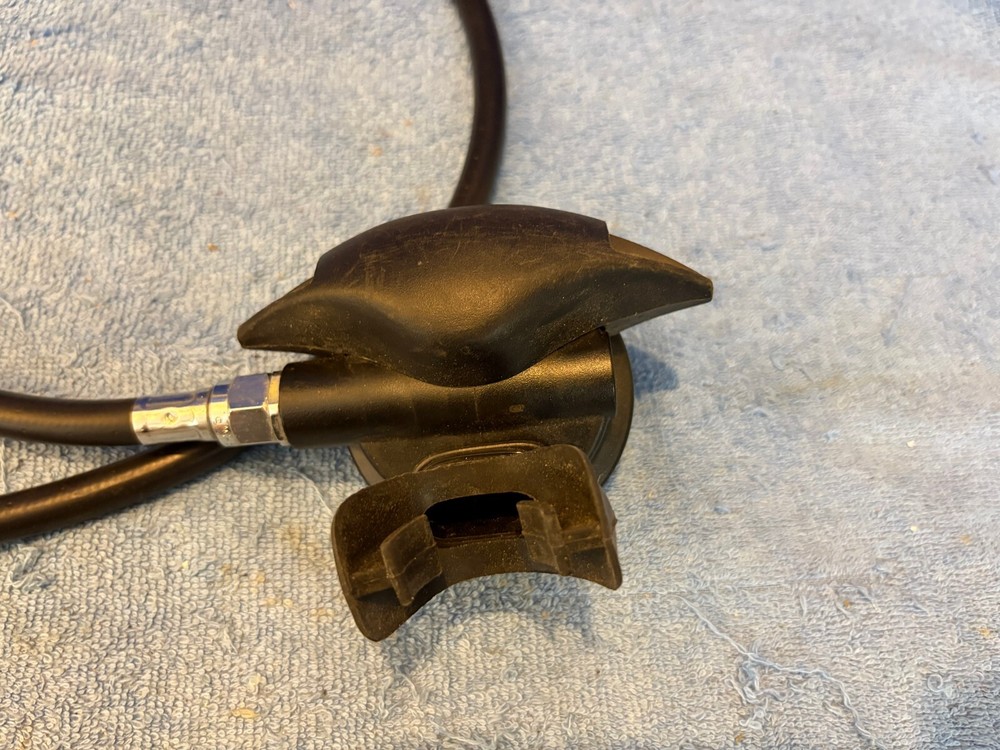 Aqua Lung Octopus 20 Scuba Regulator