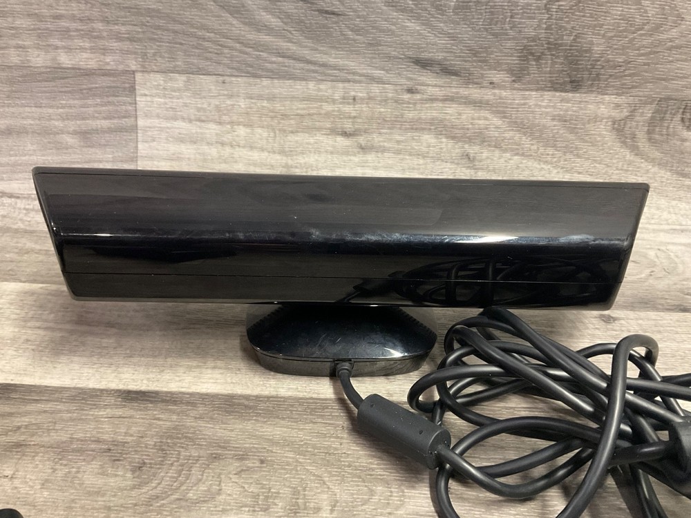 Microsoft Xbox 360 Genuine Kinect Sensor 1414 - Working
