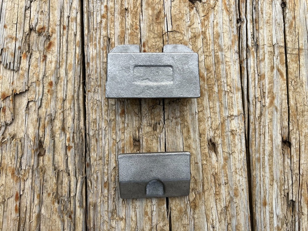 Class II Pallet Fork Blade Hook Set 4" Fork Tine Top & Bottom Hooks Cast Steel