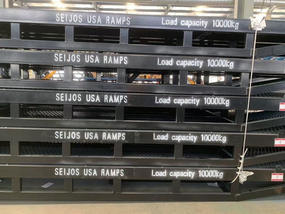 Warehouse Forklift Ramps