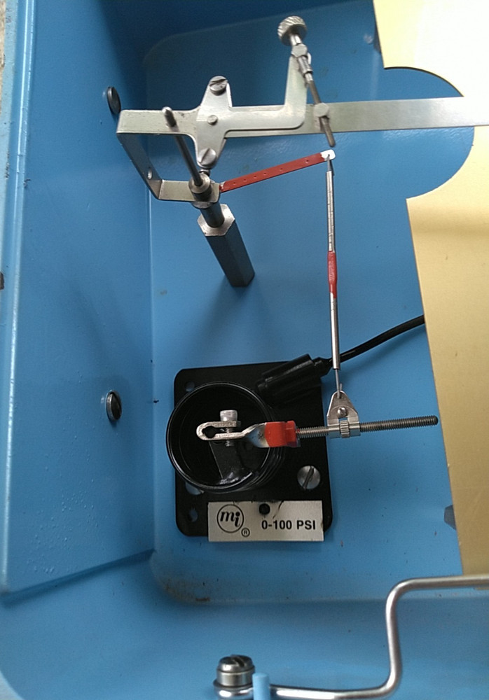 Mechanical chart recorder -Mercury instruments. 100 psi element.